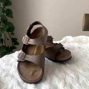 BIRKENSTOCK SANDALS SIZE 34